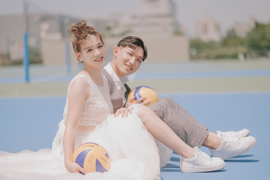 [自助婚紗]重回排球場的歡樂時光/ Weiwan禮服